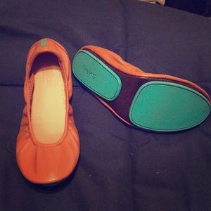 Tieks size 7 in Chestnut